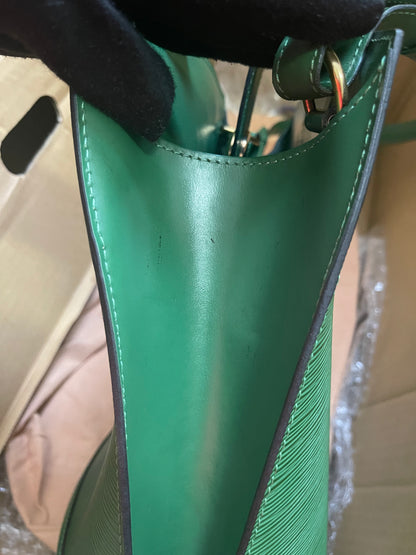 Preloved Louis Vuitton Green Epi Leather Cluny Shoulder Bag