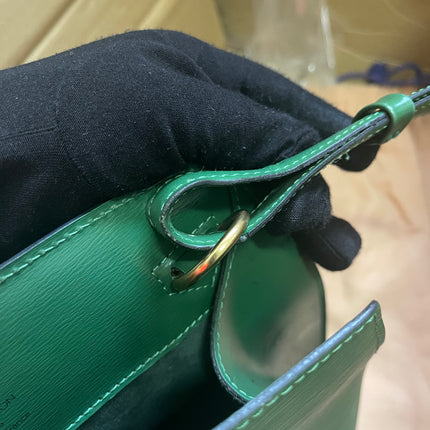 Preloved Louis Vuitton Green Epi Leather Cluny Shoulder Bag