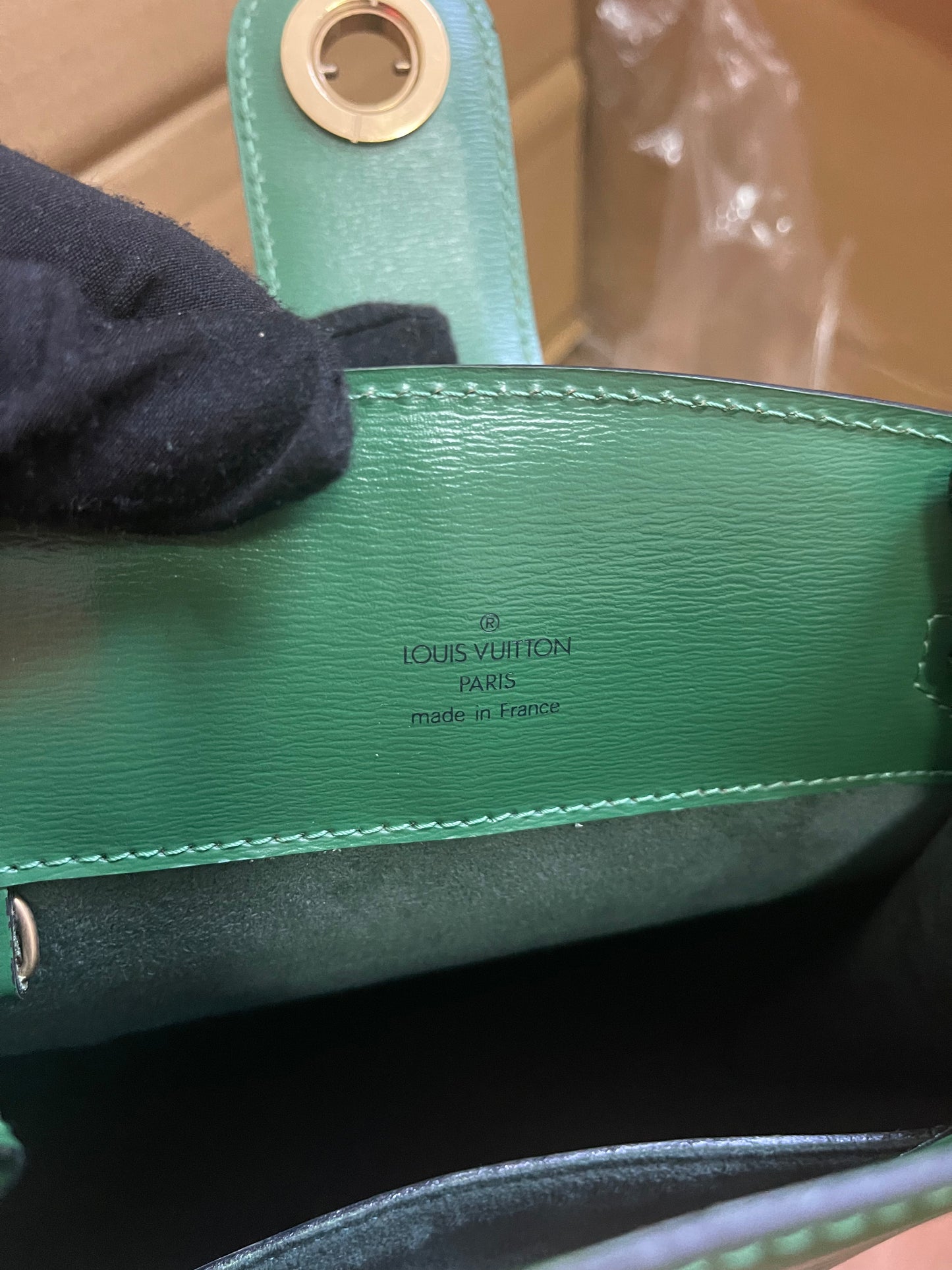 Preloved Louis Vuitton Green Epi Leather Cluny Shoulder Bag
