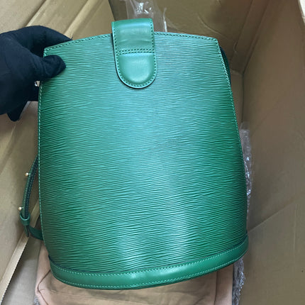 Preloved Louis Vuitton Green Epi Leather Cluny Shoulder Bag
