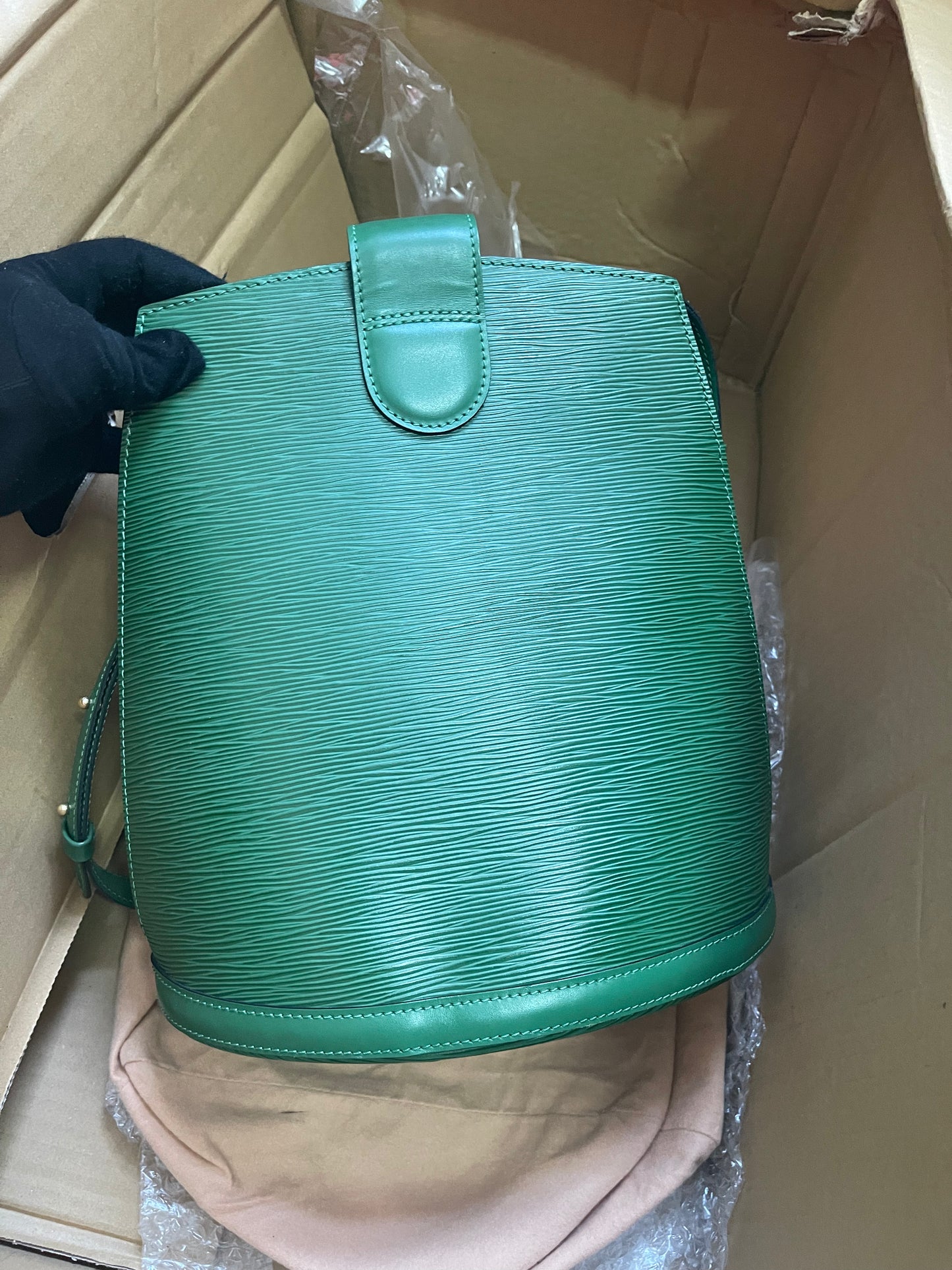 Preloved Louis Vuitton Green Epi Leather Cluny Shoulder Bag