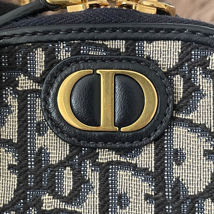 Preloved Christian Rank A Dior 30 Montaigne Call'in Dior Phone Holder.