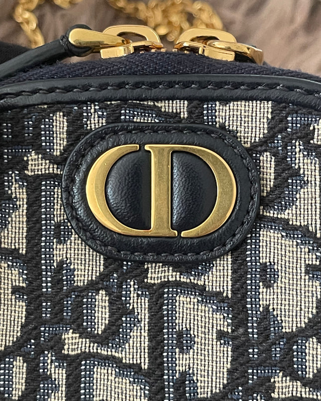 Preloved Christian Rank A Dior 30 Montaigne Call'in Dior Phone Holder.