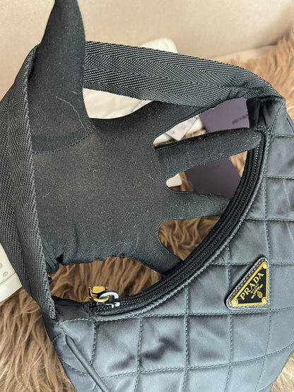 BIG DROP!! Preloved Prada Re-Edition Quilted Nylon Bag – Black