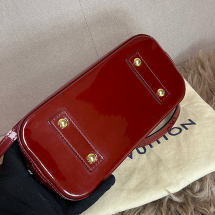 Preloved Louis Vuitton Vernis Alma BB – Red