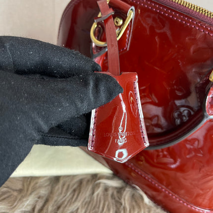 Preloved Louis Vuitton Vernis Alma BB – Red