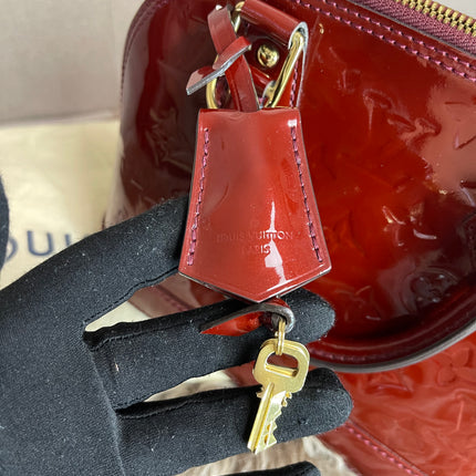 Preloved Louis Vuitton Vernis Alma BB – Red
