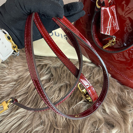 Preloved Louis Vuitton Vernis Alma BB – Red