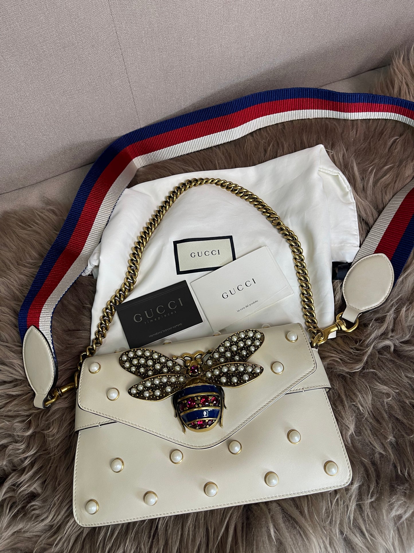 Preloved Gucci Bee Pearl Bag