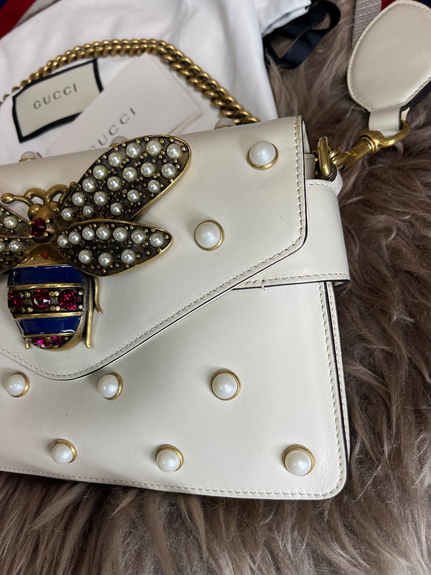 Preloved Gucci Bee Pearl Bag