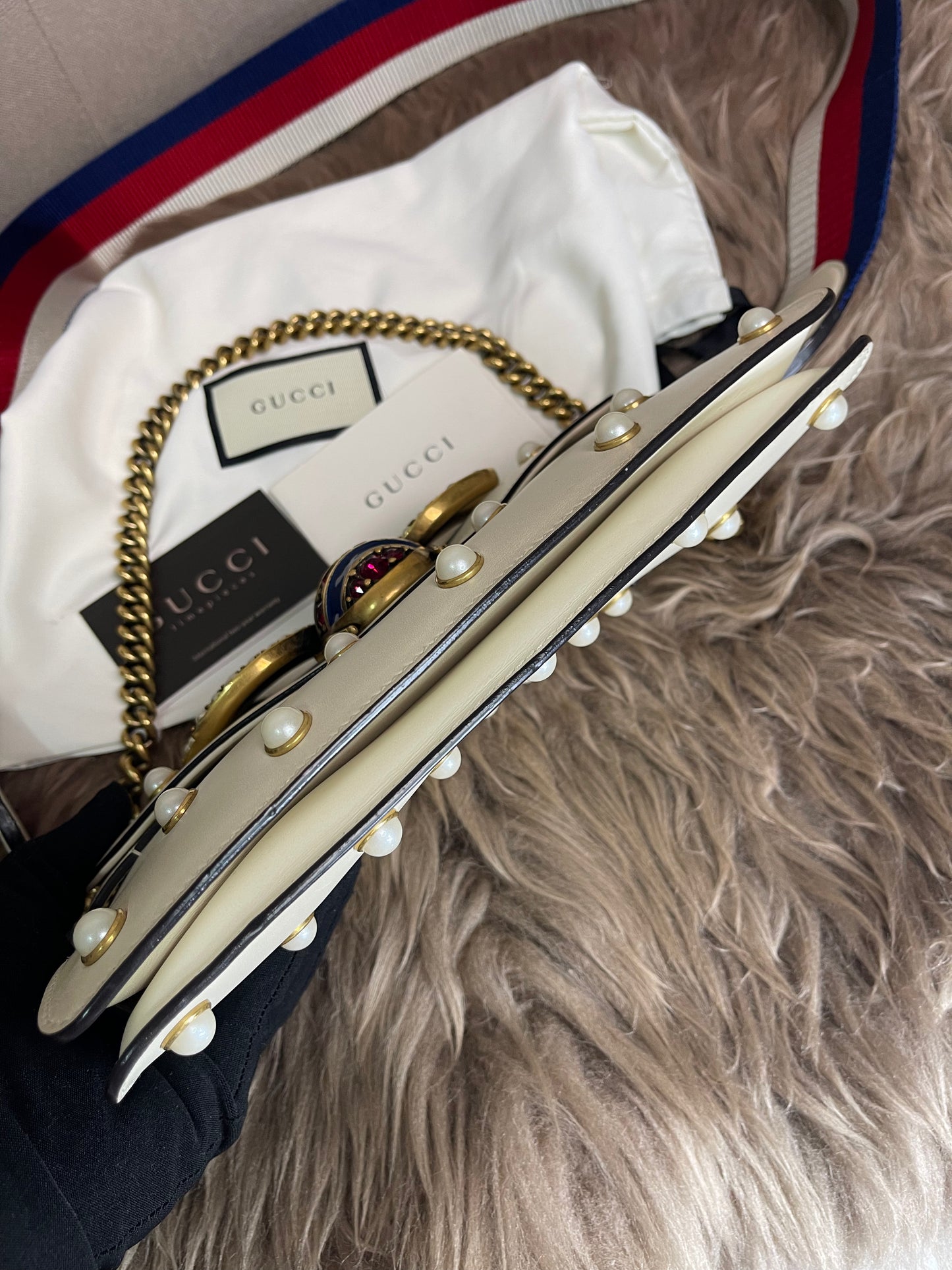 Preloved Gucci Bee Pearl Bag