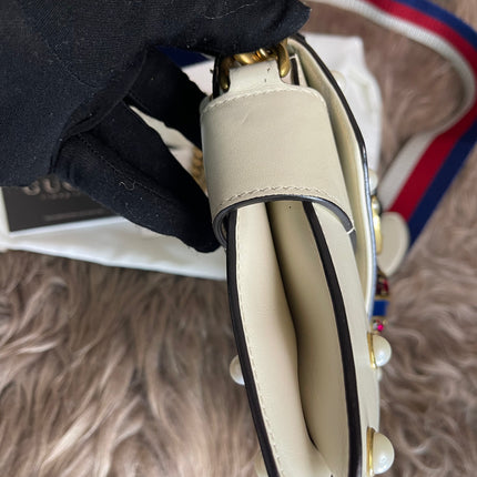 Preloved Gucci Bee Pearl Bag