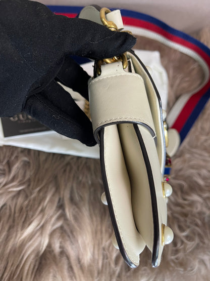 Preloved Gucci Bee Pearl Bag