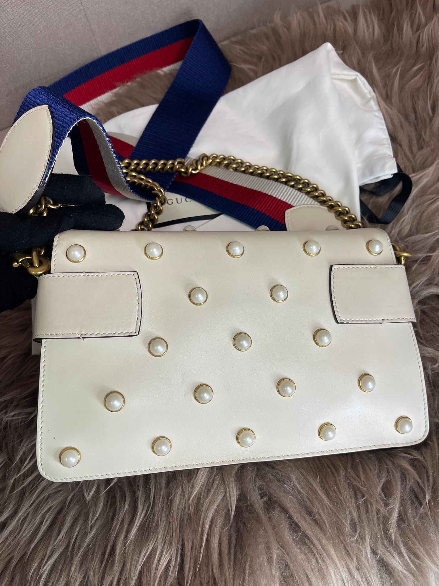 Preloved Gucci Bee Pearl Bag