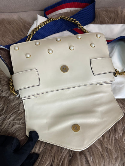 Preloved Gucci Bee Pearl Bag