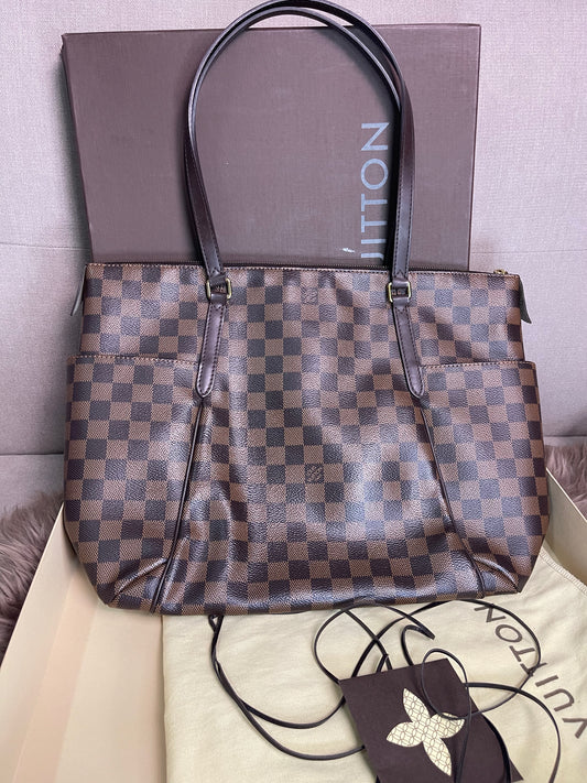 Preloved Louis Vuitton Totally Tote – Damier Ebene