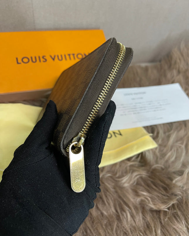 Preloved Louis Vuitton Wallet Organizer