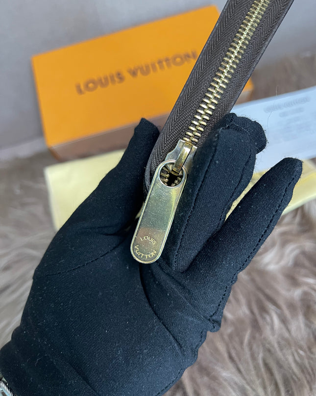 Preloved Louis Vuitton Wallet Organizer
