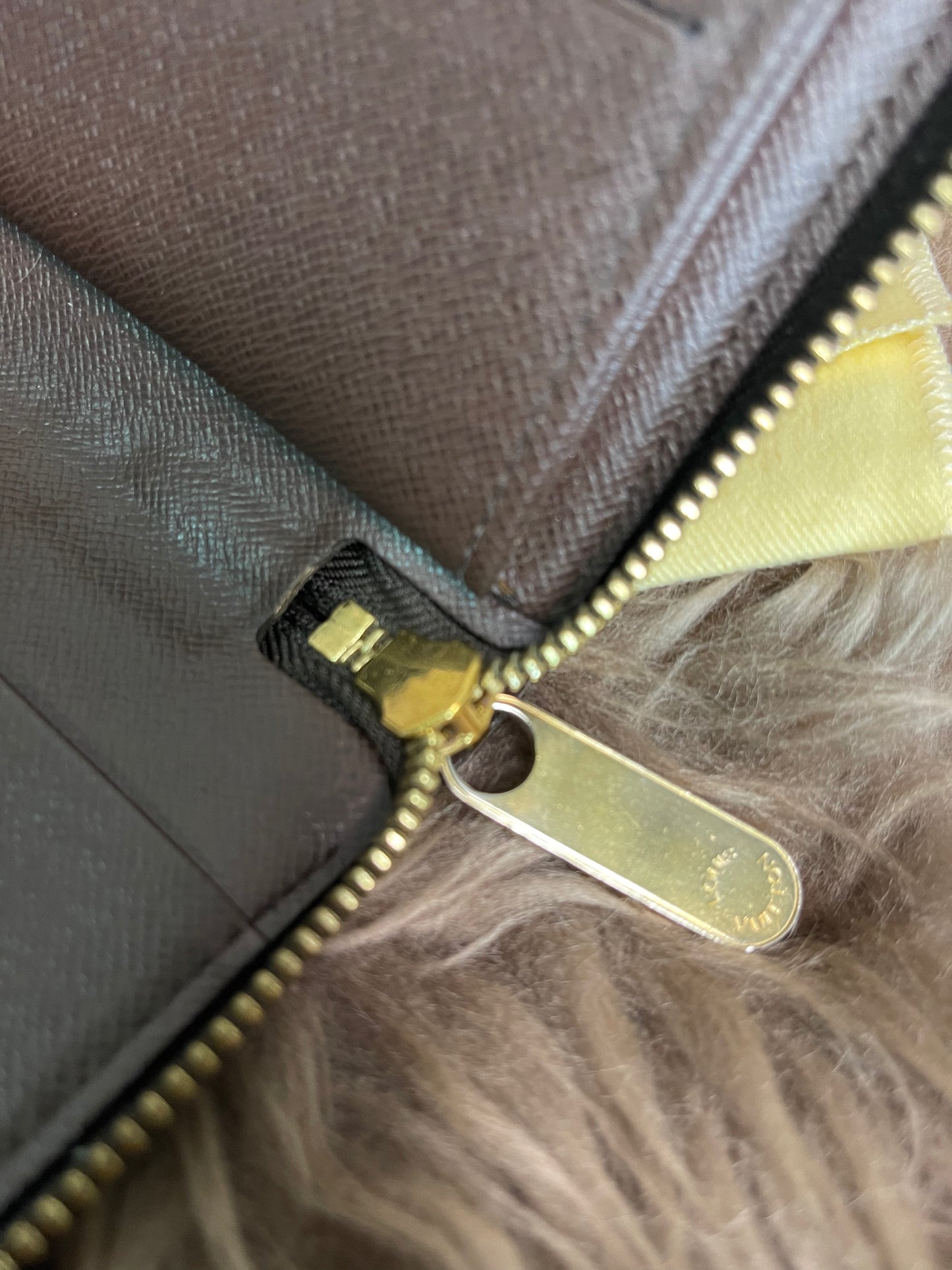 Preloved Louis Vuitton Wallet Organizer