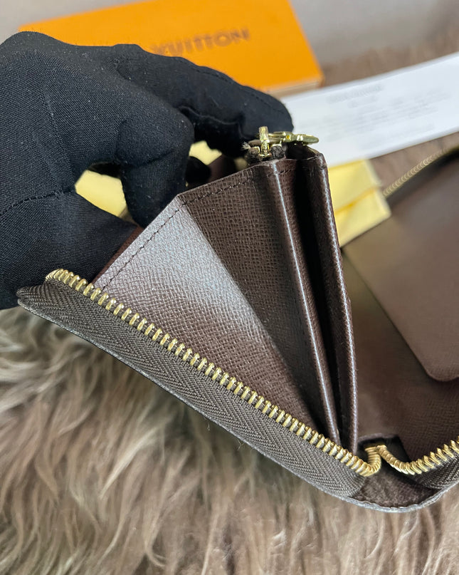 Preloved Louis Vuitton Wallet Organizer