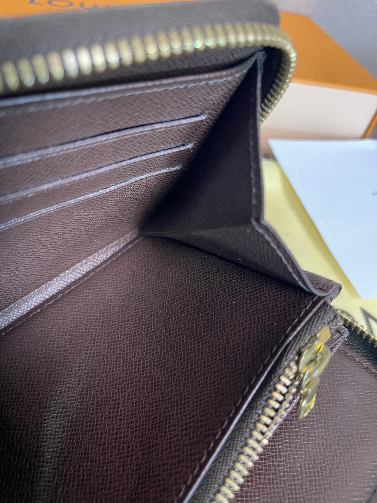 Preloved Louis Vuitton Wallet Organizer