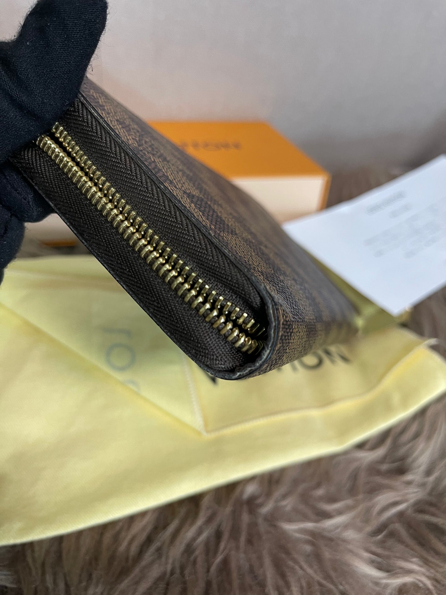 Preloved Louis Vuitton Wallet Organizer