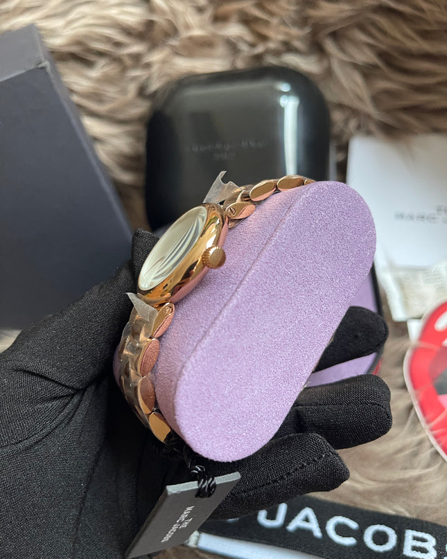 Unused Marc Jacobs "The Round" watch