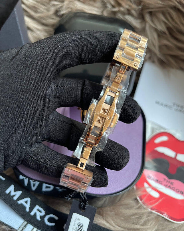 Unused Marc Jacobs "The Round" watch