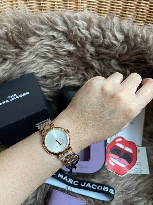 Unused Marc Jacobs "The Round" watch