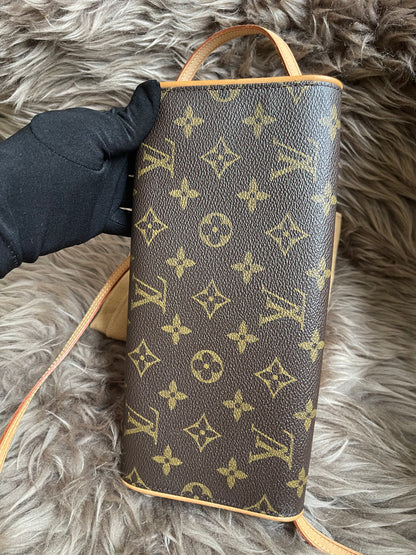 Preloved Louis Vuitton Pochette Twin GM in Monogram canvas