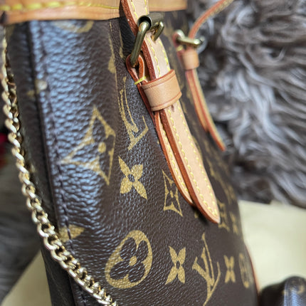 Preloved Louis Vuitton Petit Bucket Bag w/pouch