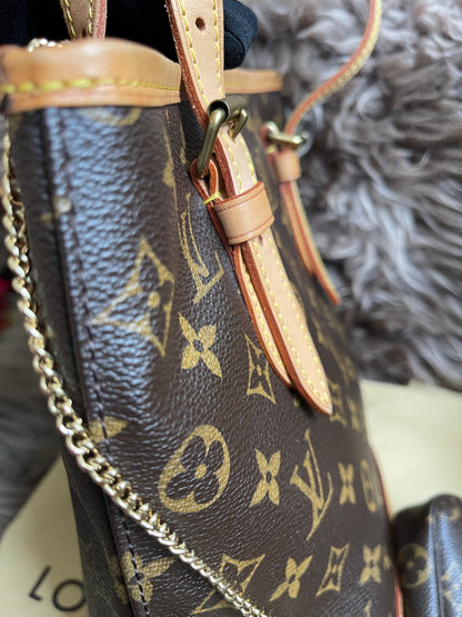 Preloved Louis Vuitton Petit Bucket Bag w/pouch