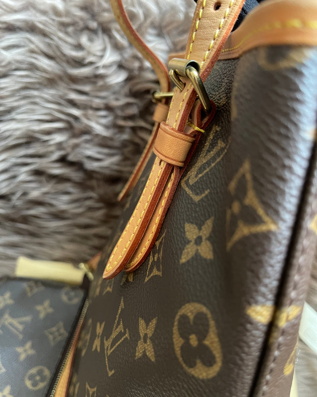 Preloved Louis Vuitton Petit Bucket Bag w/pouch