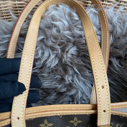 Preloved Louis Vuitton Petit Bucket Bag w/pouch