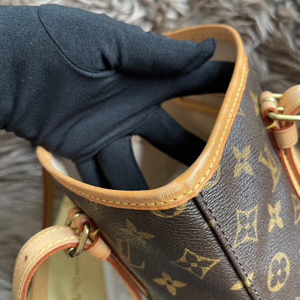 Preloved Louis Vuitton Petit Bucket Bag w/pouch