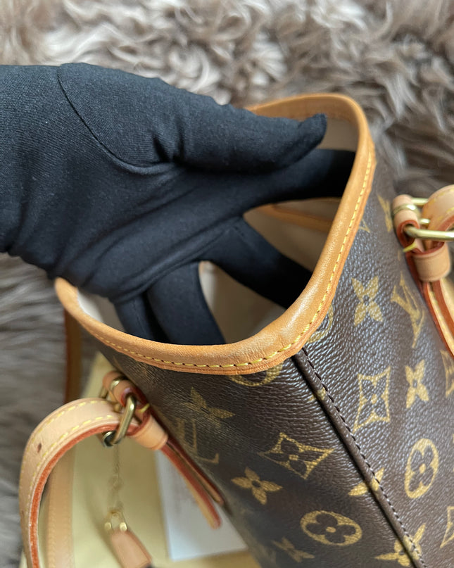 Preloved Louis Vuitton Petit Bucket Bag w/pouch