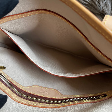 Preloved Louis Vuitton Petit Bucket Bag w/pouch