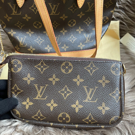 Preloved Louis Vuitton Petit Bucket Bag w/pouch