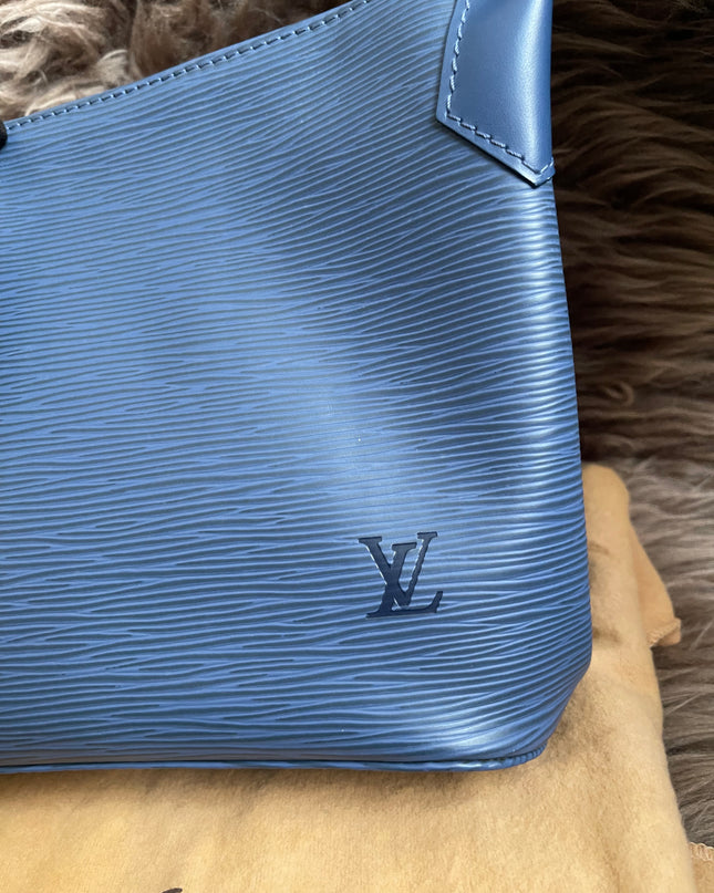Preloved Louis Vuitton Mandara PM – Myrtille Blue