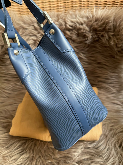 Preloved Louis Vuitton Mandara PM – Myrtille Blue