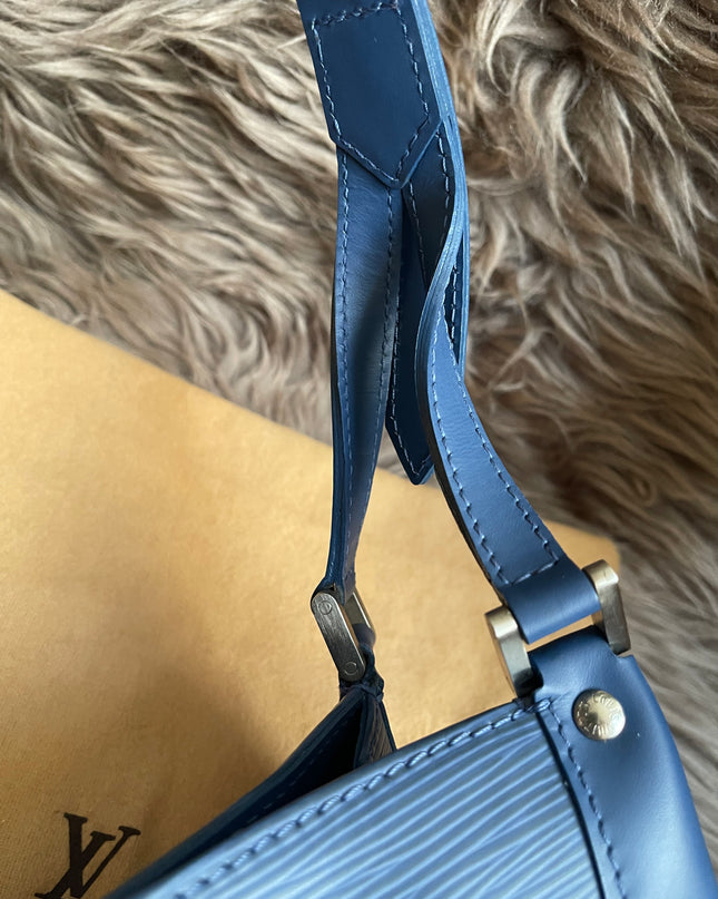 Preloved Louis Vuitton Mandara PM – Myrtille Blue