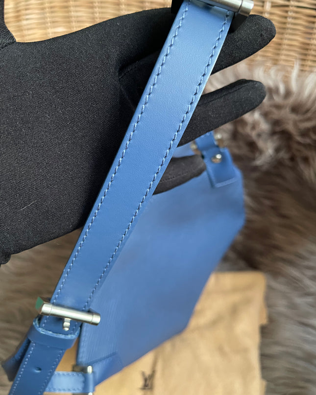 Preloved Louis Vuitton Mandara PM – Myrtille Blue