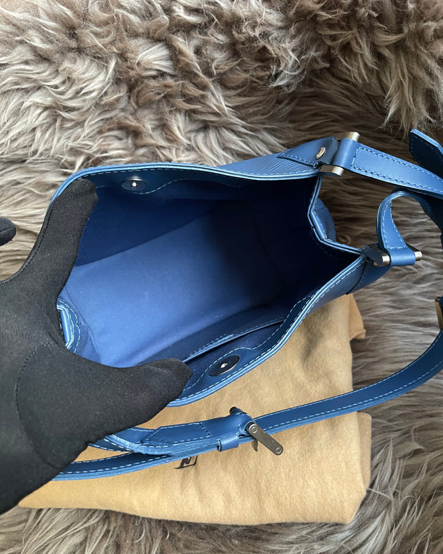 Preloved Louis Vuitton Mandara PM – Myrtille Blue