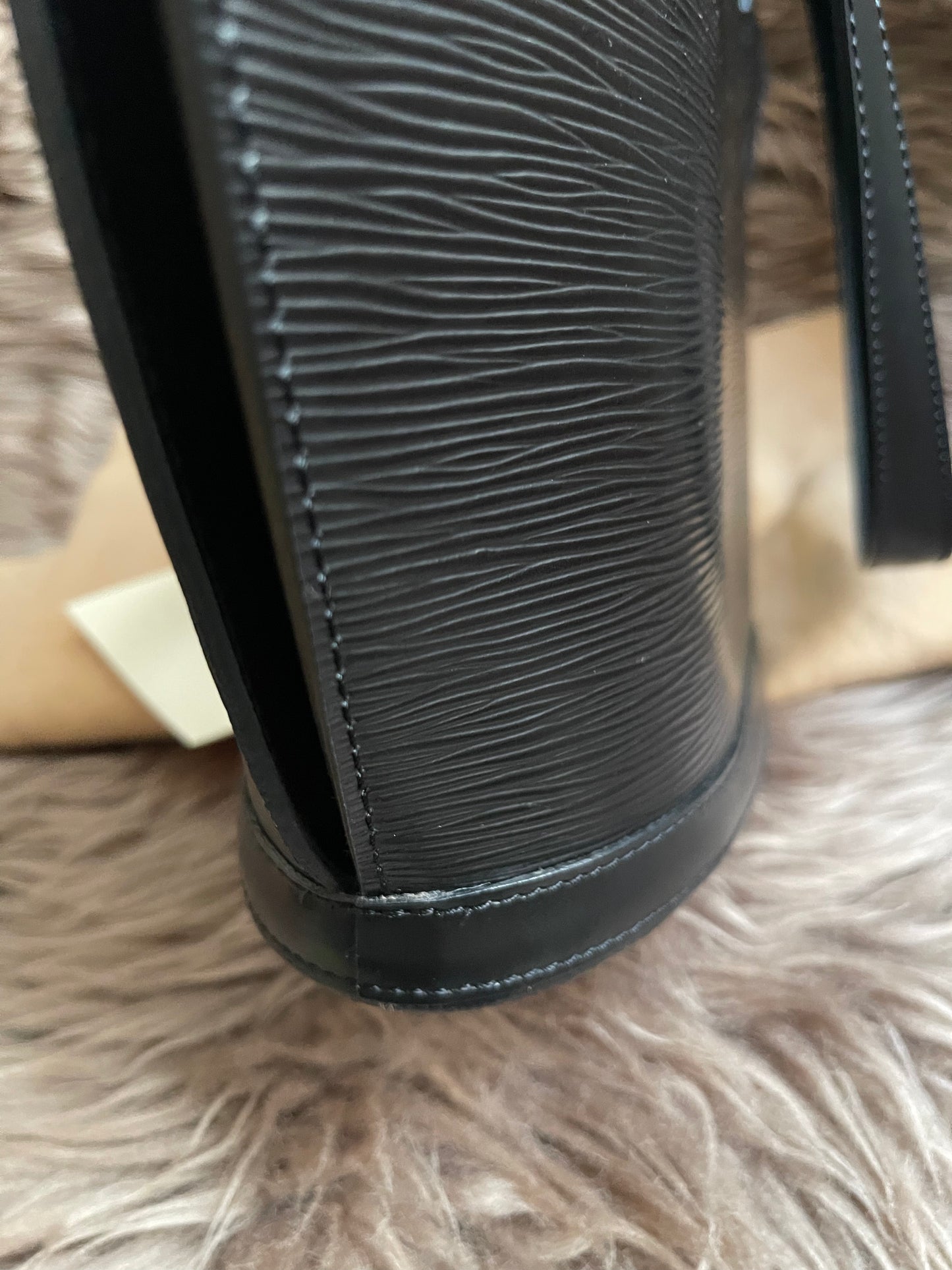Preloved Louis Vuitton Saint Jacques