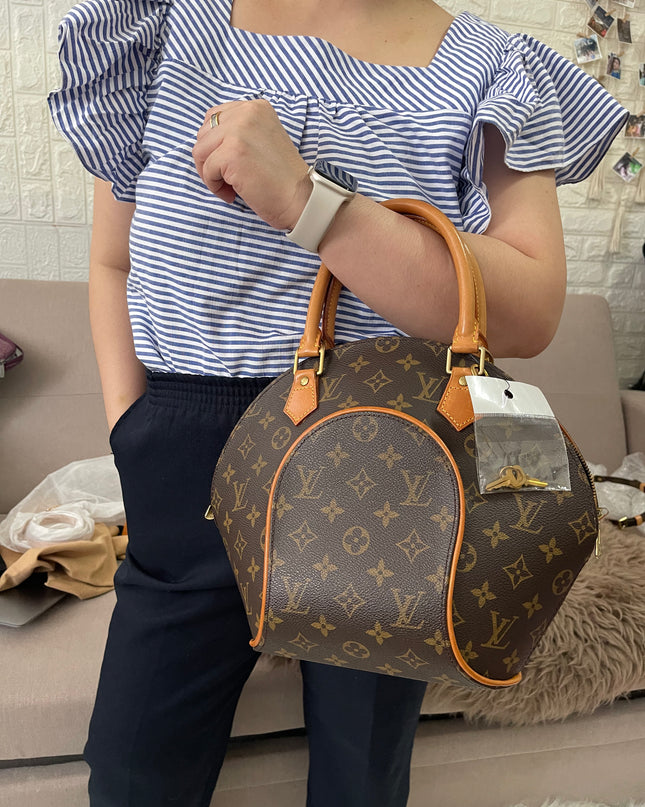 BIG DROP! Preloved Louis Vuitton 2000 Ellipse PM handbag w/provided strap