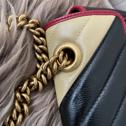 Preloved Authentic GUCCI GG Mini Marmont Matelassé Bag