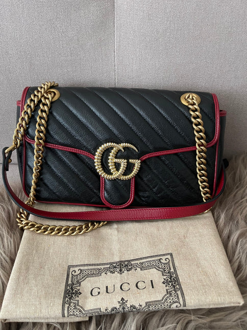 PRELOVED AUTHENTIC GUCCI GG Mini Marmont Matelassé Bag in BLK/RED