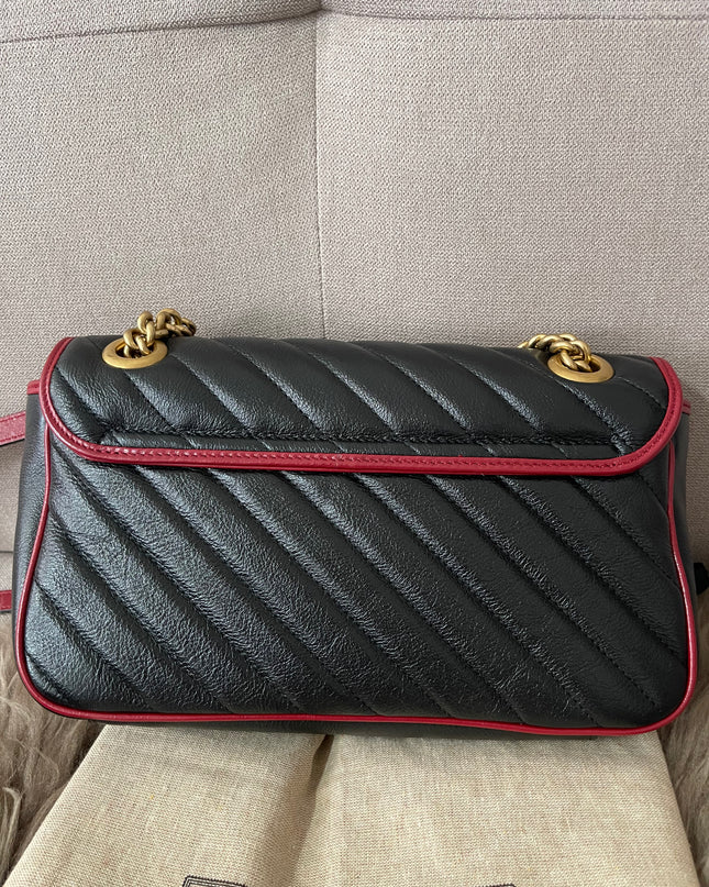 PRELOVED AUTHENTIC GUCCI GG Mini Marmont Matelassé Bag in BLK/RED