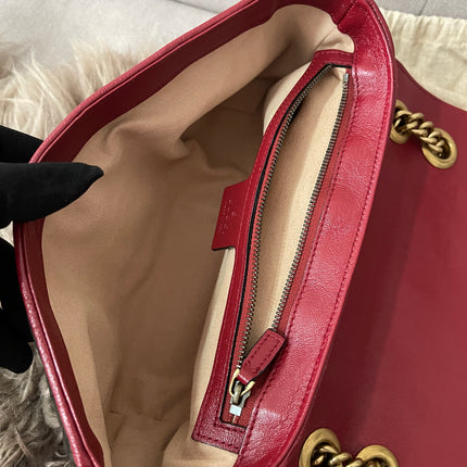 PRELOVED AUTHENTIC GUCCI GG Mini Marmont Matelassé Bag in BLK/RED