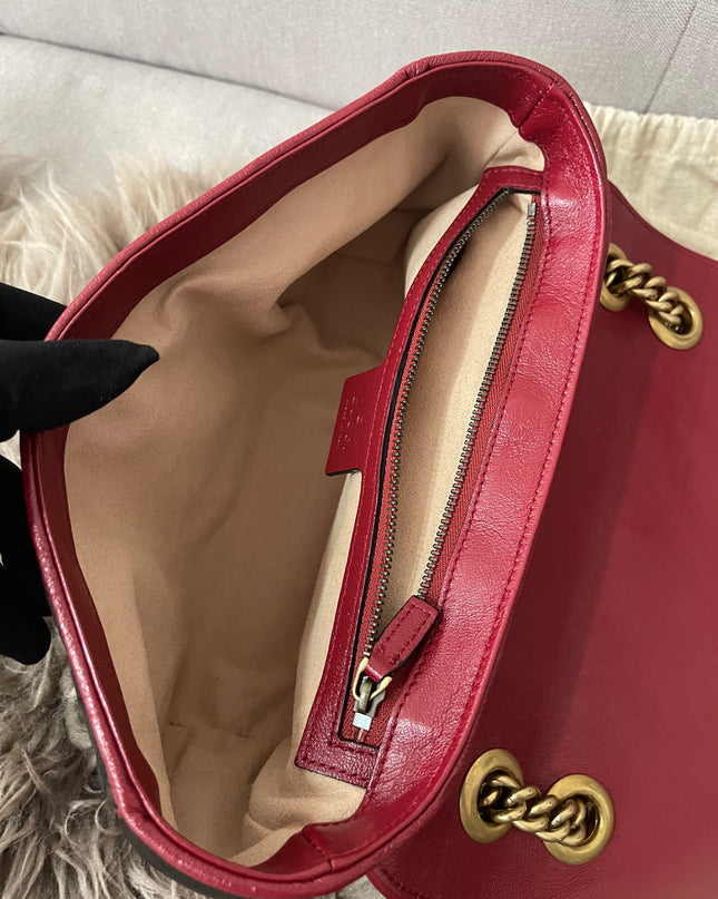PRELOVED AUTHENTIC GUCCI GG Mini Marmont Matelassé Bag in BLK/RED